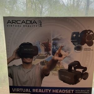 Arcadia Virtual Reality Headset